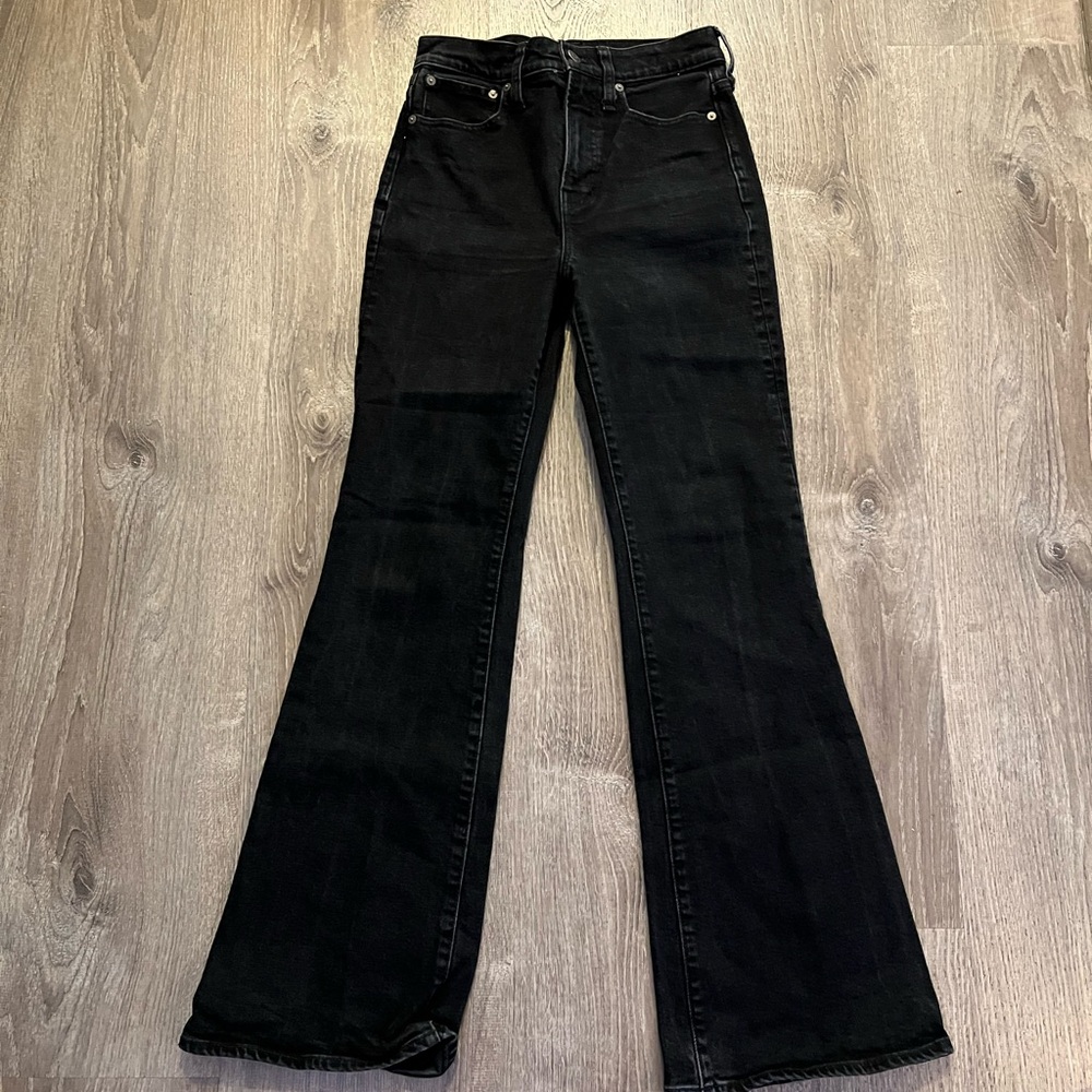 Madewell The Vintage Flare Jean in Sherborn Wash - Picture 3 of 11